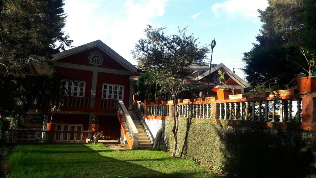 The Red House Bed and Breakfast Ooty Eksteriør billede