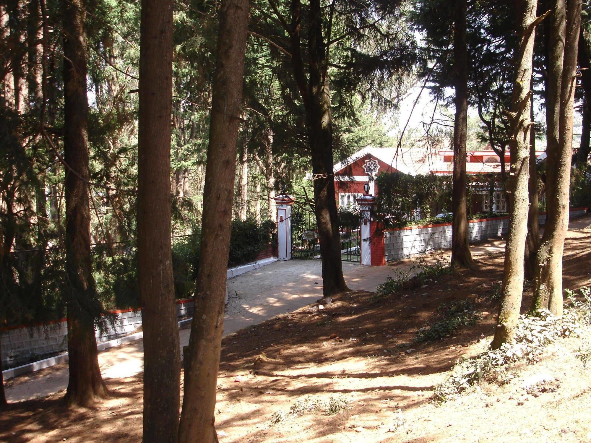 The Red House Bed and Breakfast Ooty Eksteriør billede